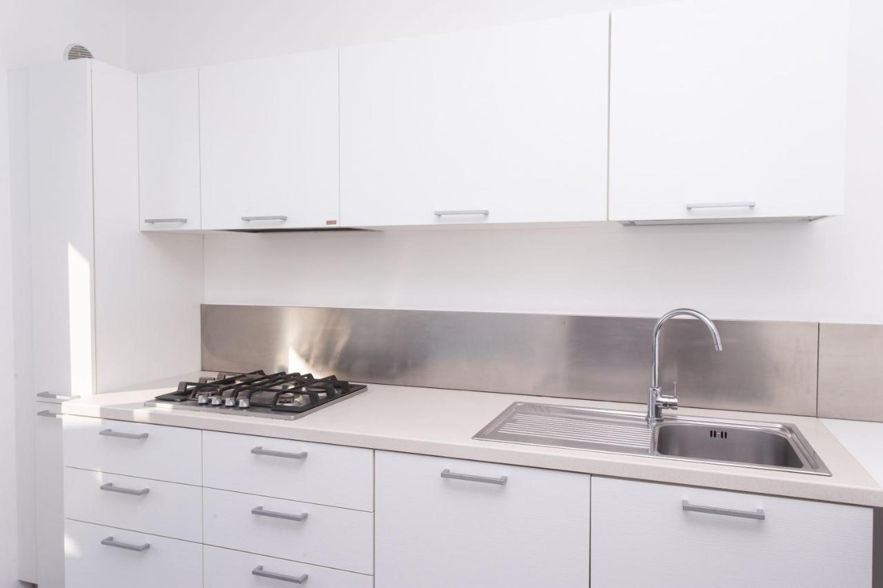S018 - Sirolo, Nuovissimo Trilocale In Pietra Con Giardino Dx Apartment ภายนอก รูปภาพ