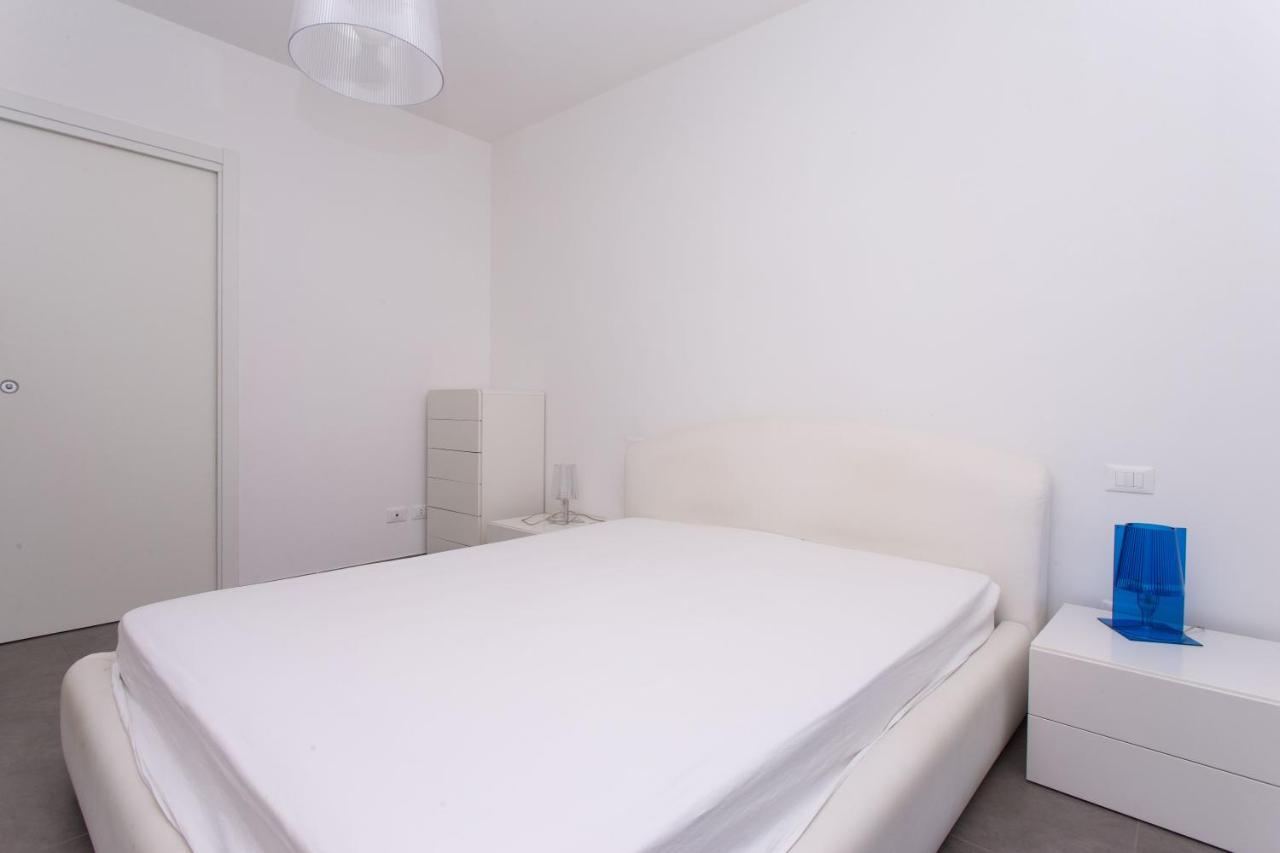 S018 - Sirolo, Nuovissimo Trilocale In Pietra Con Giardino Dx Apartment ภายนอก รูปภาพ