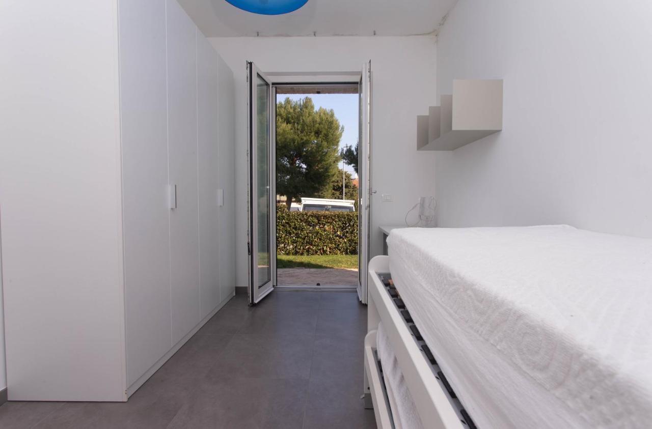 S018 - Sirolo, Nuovissimo Trilocale In Pietra Con Giardino Dx Apartment ภายนอก รูปภาพ